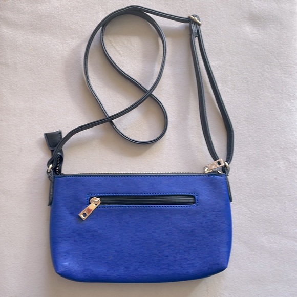 Cute little blue and black purse with adjustable straps - Picture 2 of 4